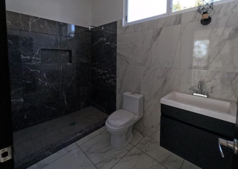 Casa Familiar con Jardín Único en Arboleda Centenario, Casasano – Cuautla